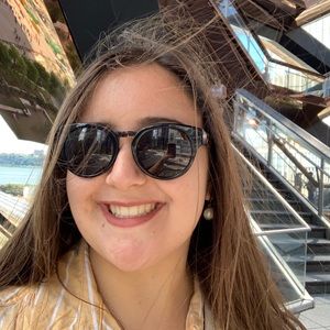 Meet your Posher, Danielle